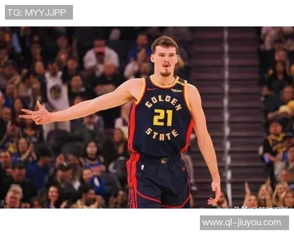 勇士边线球发给波斯特遭犯规76人成功挑战引发争议 勇士边线球发给波斯特遭犯规76人成功挑战引发争议