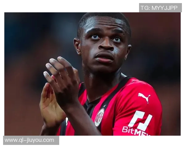 卡卢卢回忆托尼帕克劝留里昂并谈尤文心结与追随历程