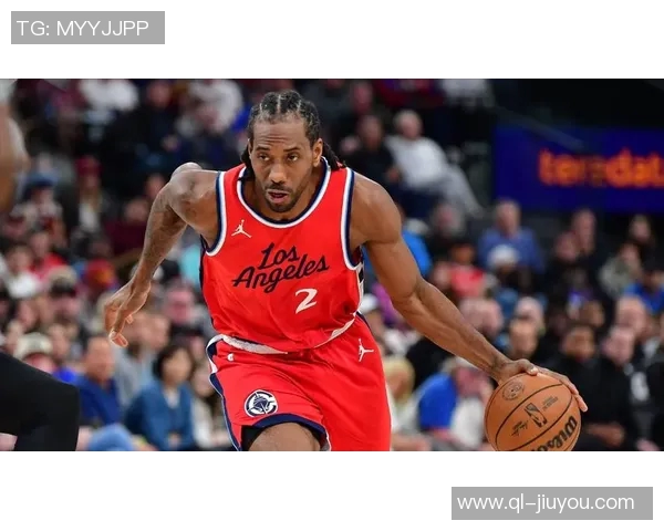 小卡称赞训练营表现出色年轻球员防守沟通能力显著提升